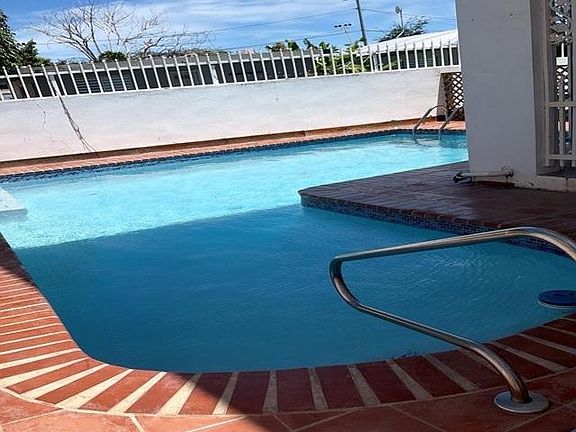 2nd image of 6 Calle 20