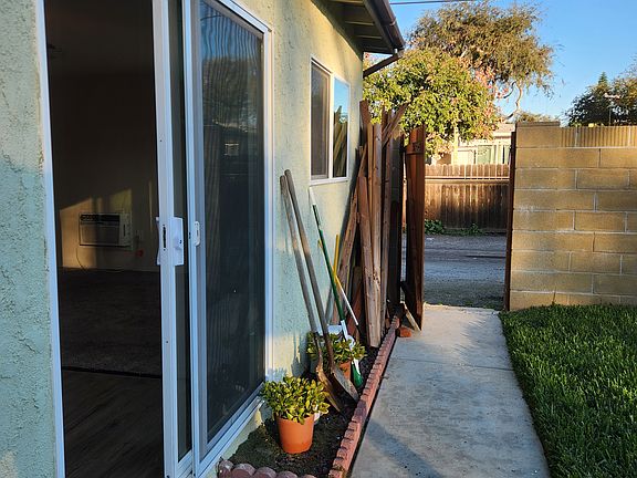 5th image of 412 Delphine Pl #B