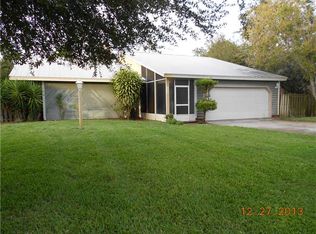 1566 21st Pl SW, Vero Beach, FL 32962