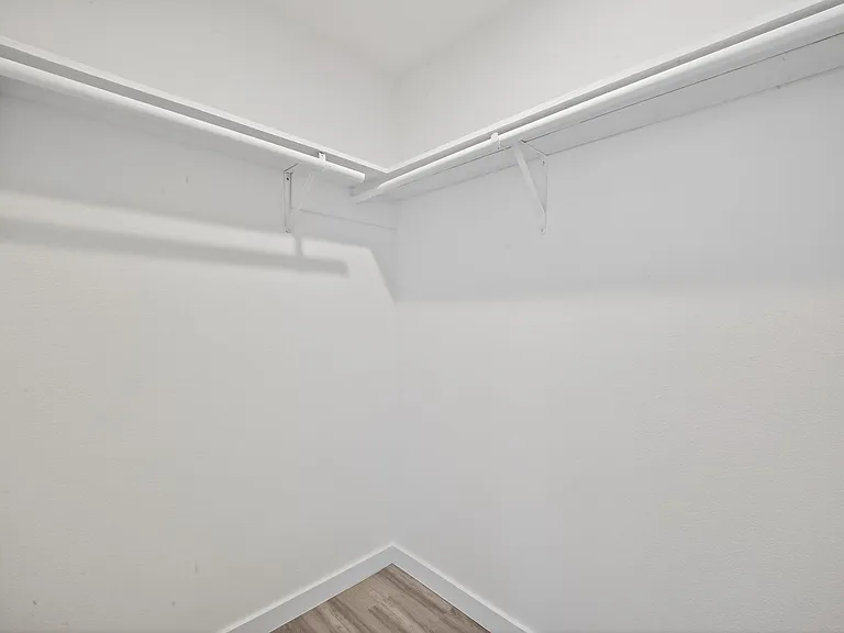 9007 Hilda St — Photo 14