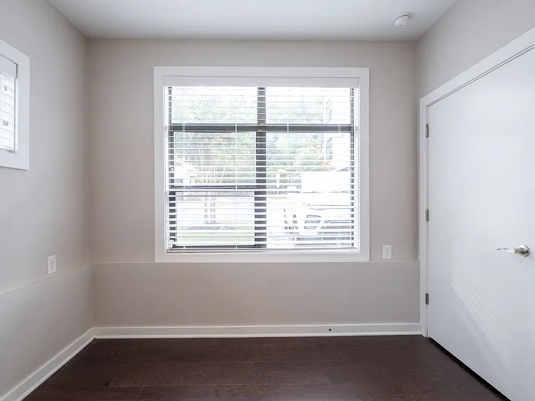 48 Moda Ln — Photo 12