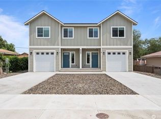 527 S Canterbury Ln, Moses Lake, WA 98837