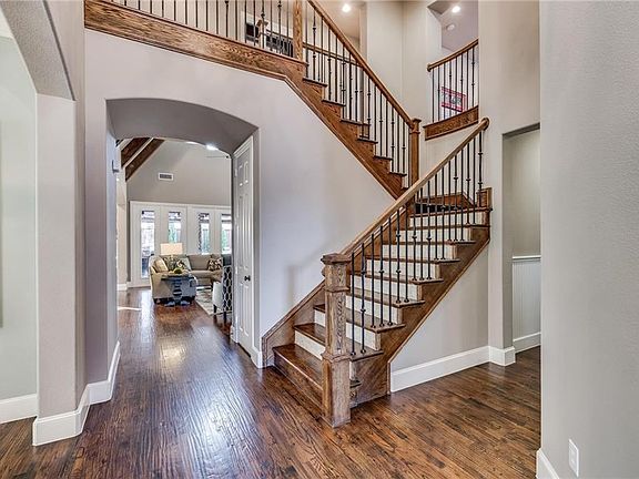 4th image of 7308 Mitchell Ct