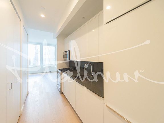 3rd image of 180 Water St APT 903