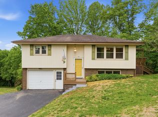 115 Meade Dr, Irvine, KY 40336