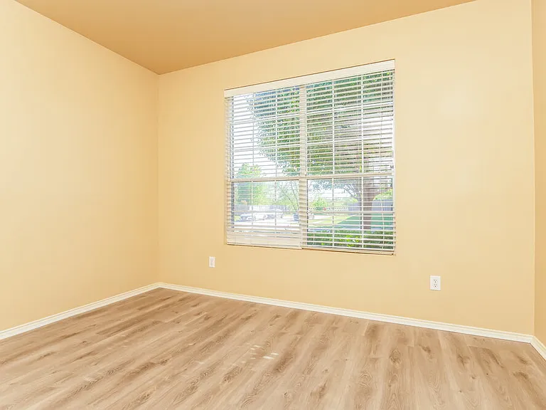 8500 Shallow Creek Dr — Photo 11