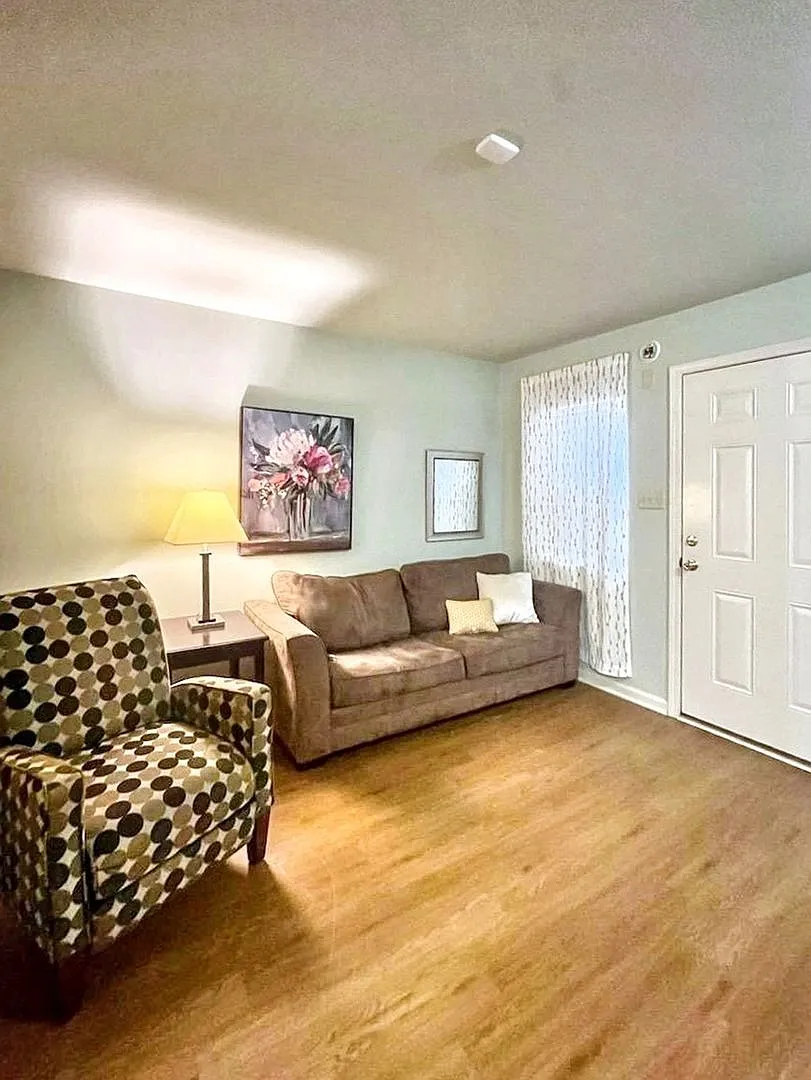 Charming 1BR Apartment in Little Rock — Photo 4