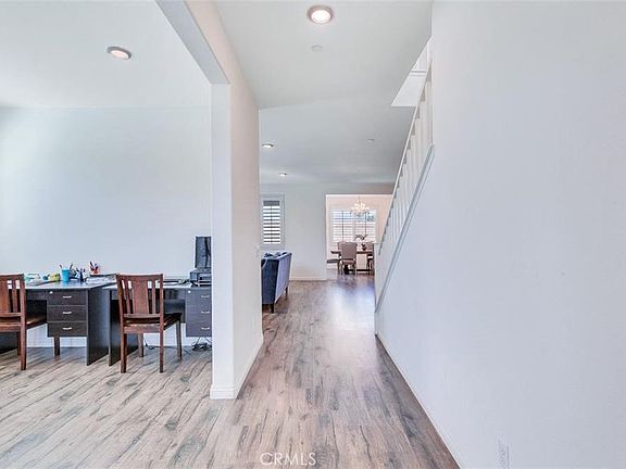 4th image of 14910 Henry St