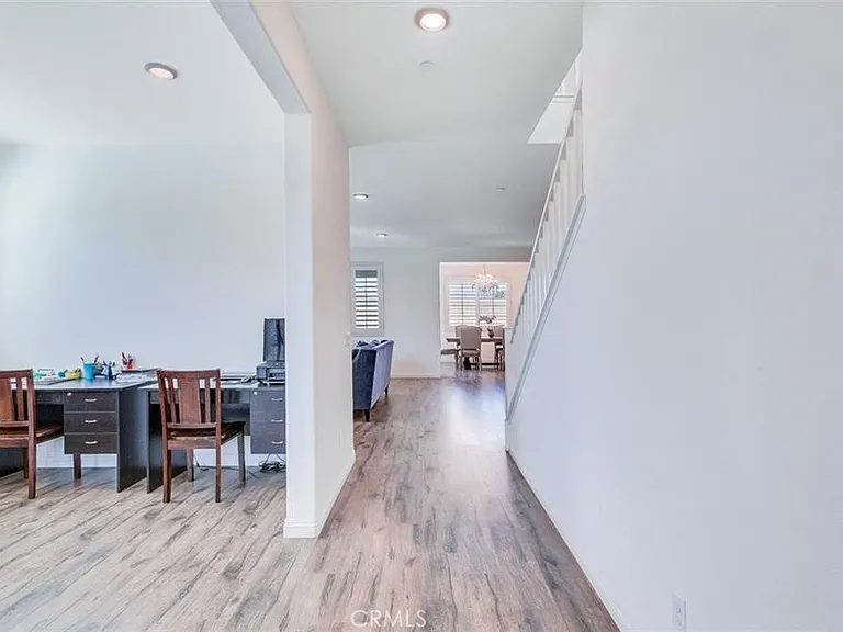 14910 Henry St — Photo 4
