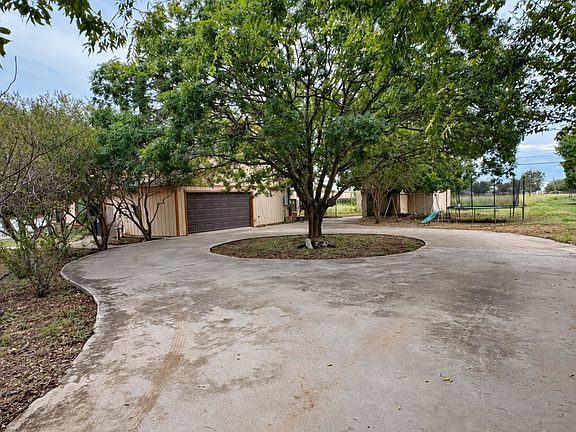 4th image of 332 Margo Dr