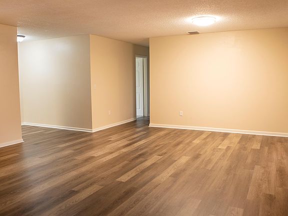 4th image of 873 SE Kendall Avenue