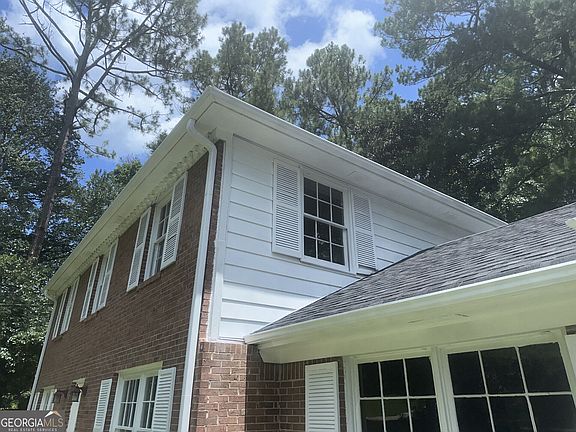 3rd image of 2910 Knollwood Trl