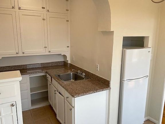 4th image of 1700 Octavia St APT 701