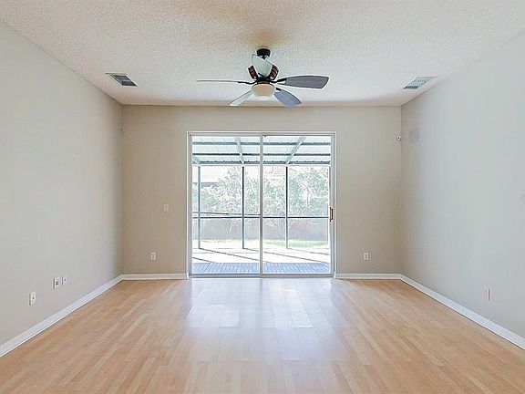 2nd image of 165 Forest Park Cir