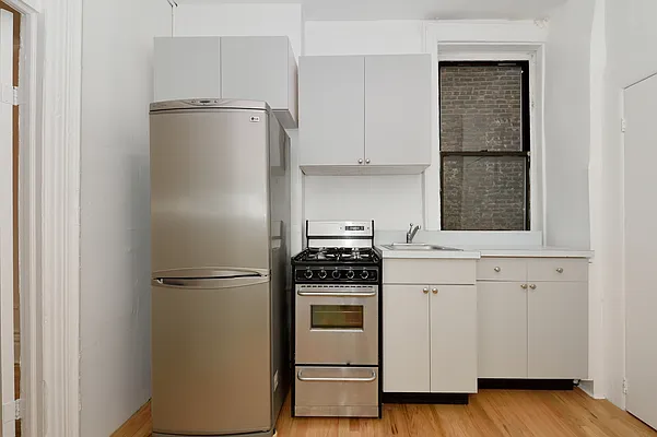 Rented by Aether Property Group | media 5