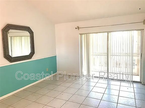 4th image of 6424 Spring Flower Dr Unit 25