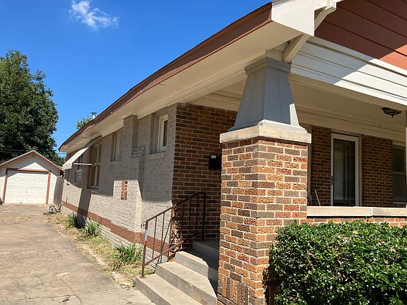 long driveway for 3 cars