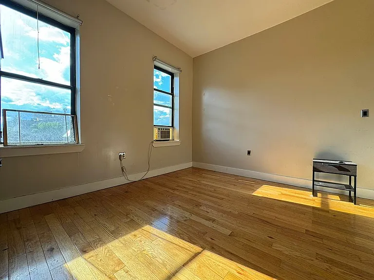 673 Classon Ave #4R — Photo 13