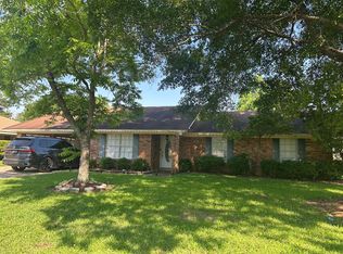 6121 Deerfield Dr, Alexandria, LA 71301