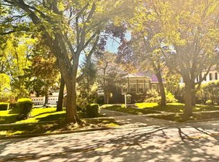 1112 Sheridan Rd, Wilmette, IL 60091