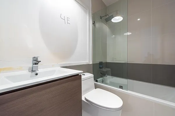 Rented by Nooklyn NYC LLC | media 21