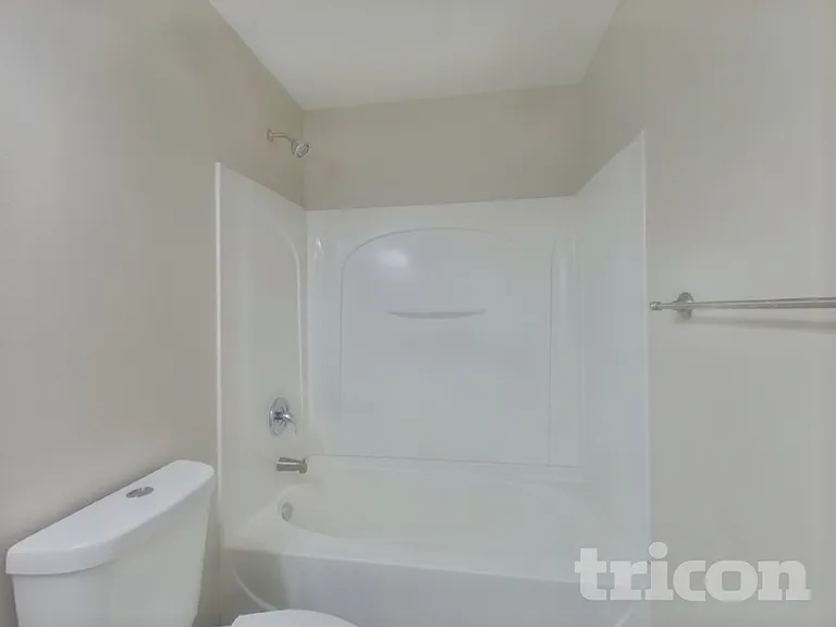 2226 Buckleigh Dr — Photo 18