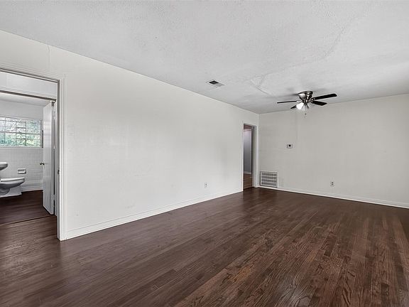 5th image of 7822 Belbay St
