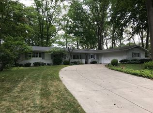 1536 Old Mill Rd, East Lansing, MI 48823