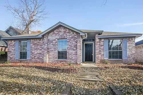 2524 Park Valley Dr Photo 1