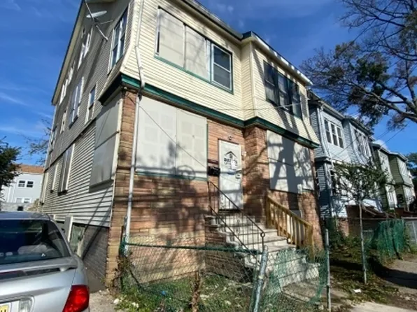 321 Leslie St, Newark City, NJ 07112