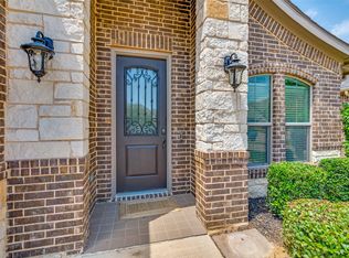 929 Merion Dr, Burleson, TX 76028