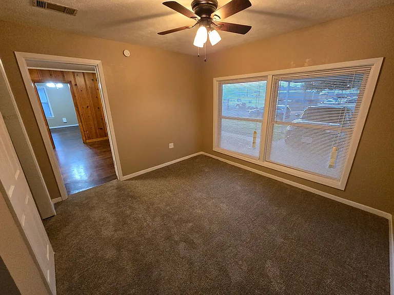 107 Helena St — Photo 12