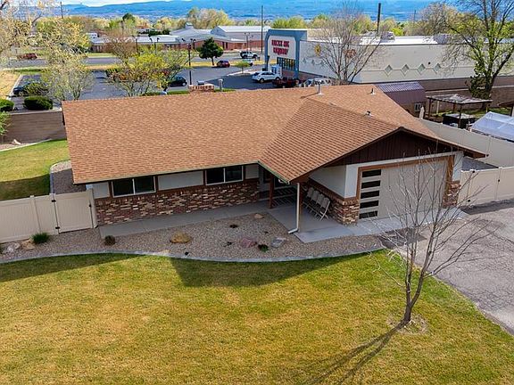3rd image of 2999 Fort Garland Dr