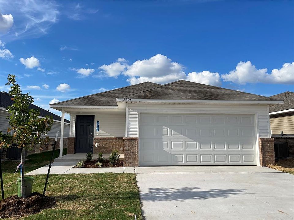 1st image of 2205 SE 90th St