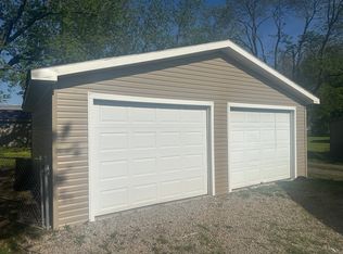 804 1/2 S 19th St #1, Mattoon, IL 61938