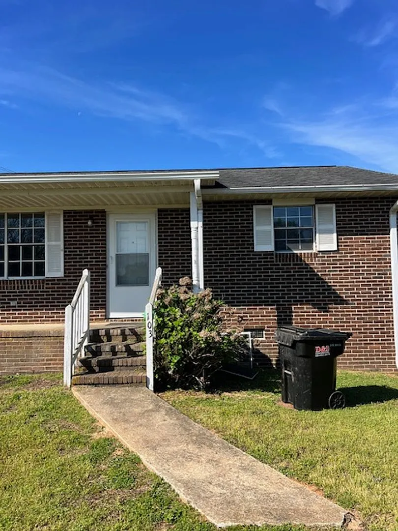 101 & 103 Teakwood Drive — Photo 1