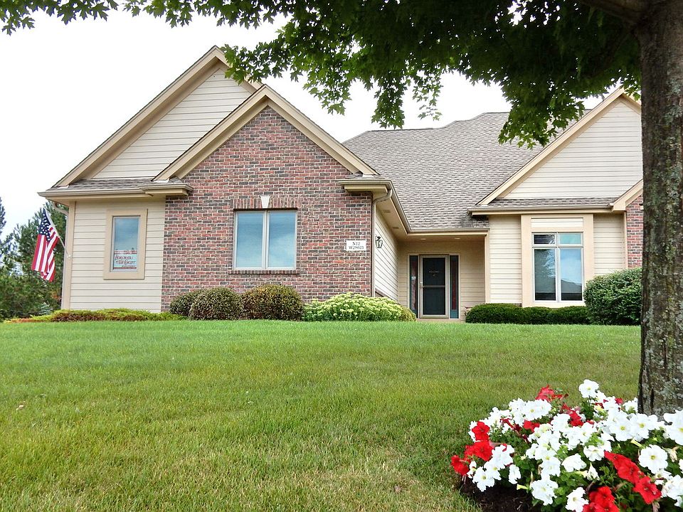 1st image of N12W29023 Creekside Ct