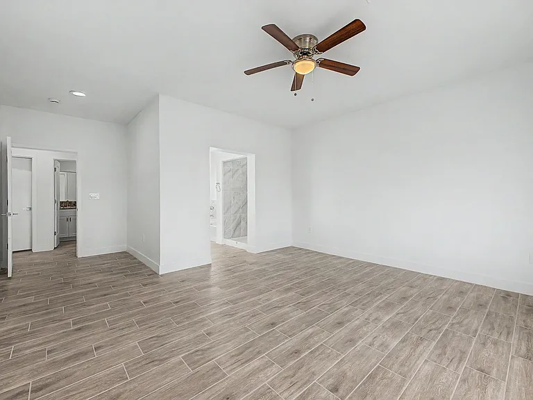 12138 S Airport Rd — Photo 16