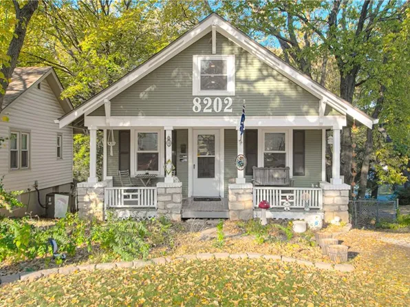 8202 Main St, Kansas City, MO 64114