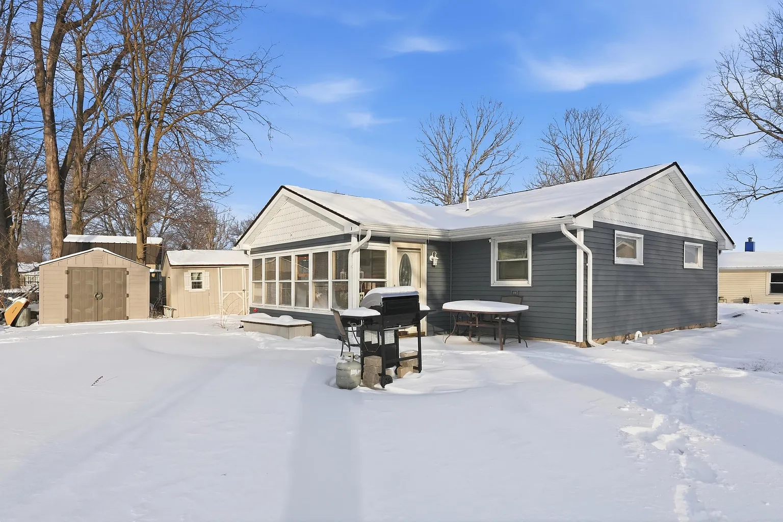7030 S 1195 E photo 1