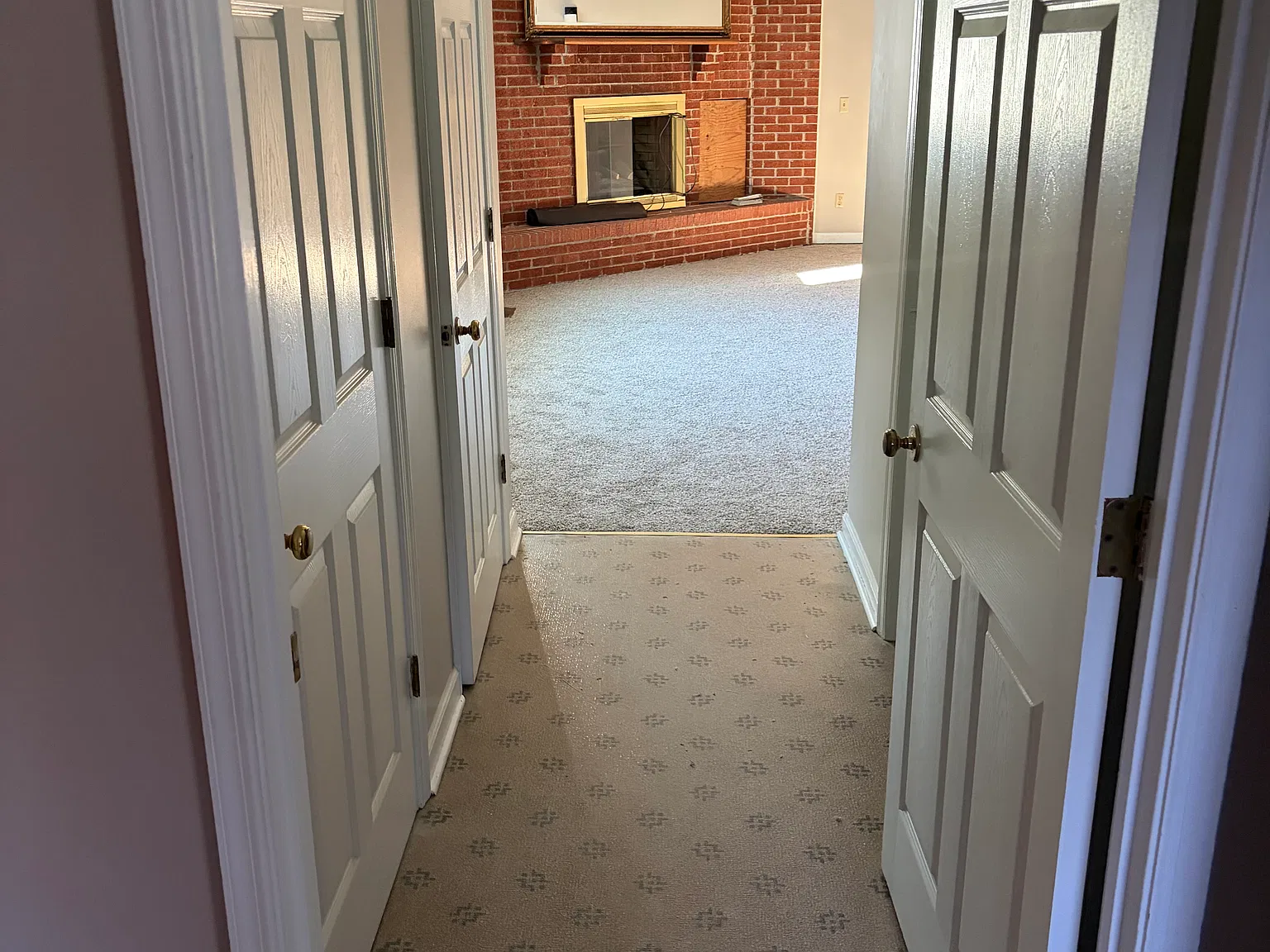 4 bed, 2048 sqft, $1,950 — Photo 3