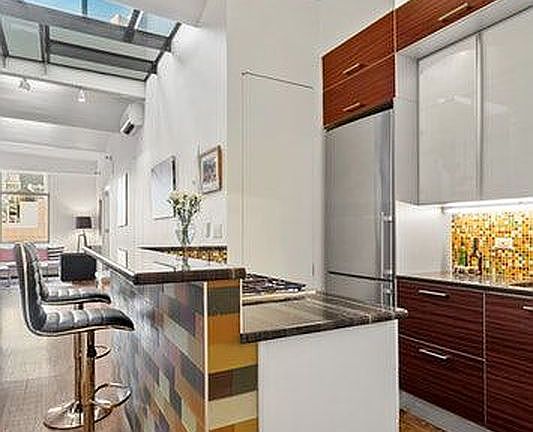 5th image of 39 E 12th St Unit Penthouse 811