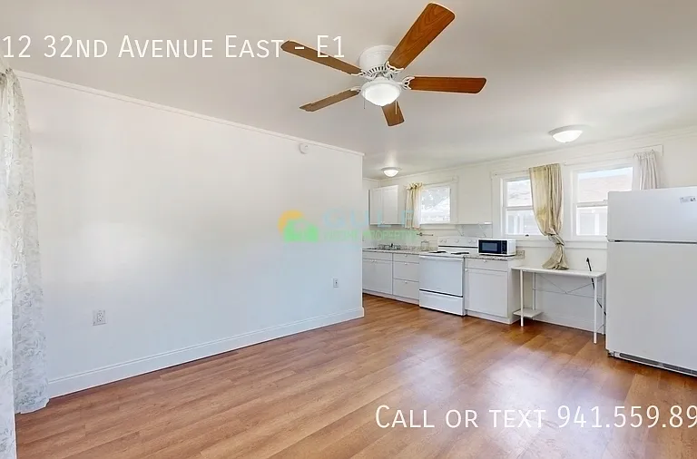 2212 32nd Ave E #E1 — Photo 1