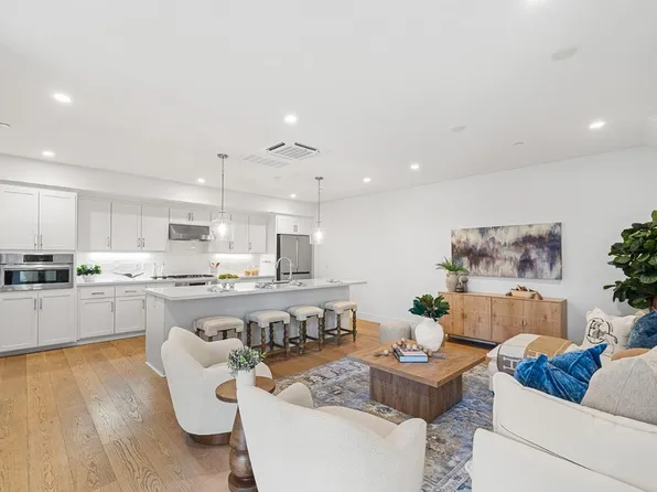 16015 Bartlett Ct, Los Gatos, CA 95032
