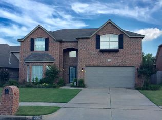 225 S Firewood Ave, Broken Arrow, OK 74012