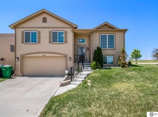 7534 N 143 Avenue Cir, Omaha, NE 68142