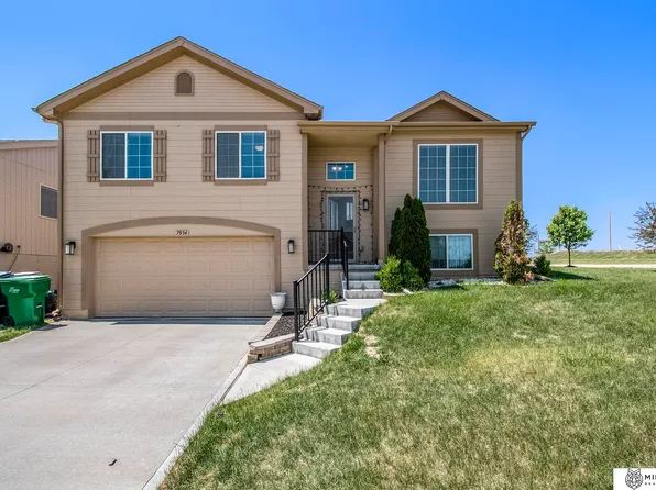 7534 N 143 Avenue Cir, Omaha, NE 68142