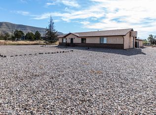 6 Valley View Dr, La Luz, NM 88337