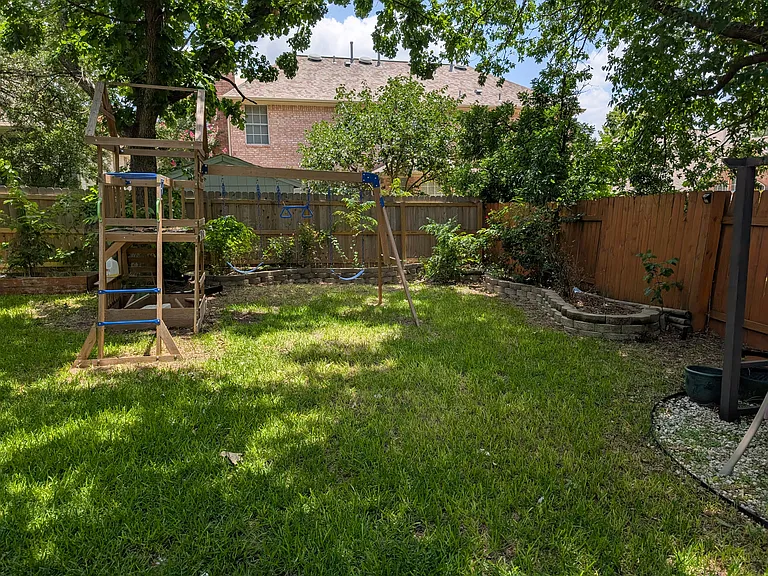 9910 Jasmine Creek Dr — Photo 3