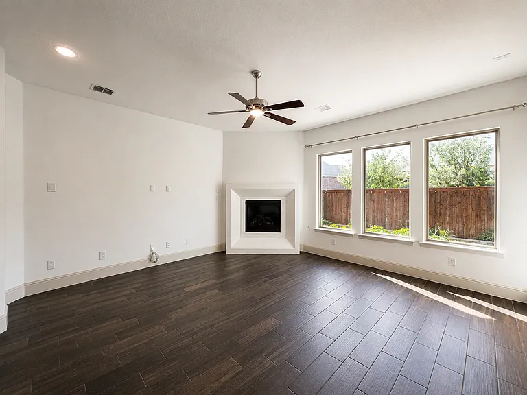 2042 Farmhouse Way — Photo 13